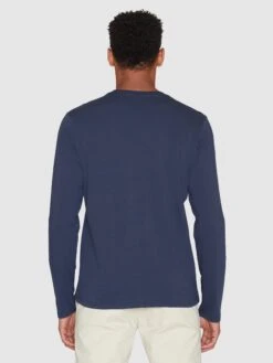 Badge Long Sleeve - Total Eclipse 11 Badge Long Sleeve - Total Eclipse -Knowledge Cotton Apparel Store Badge long sleeve Long Sleeves 1120012 1001 Total Eclipse 2