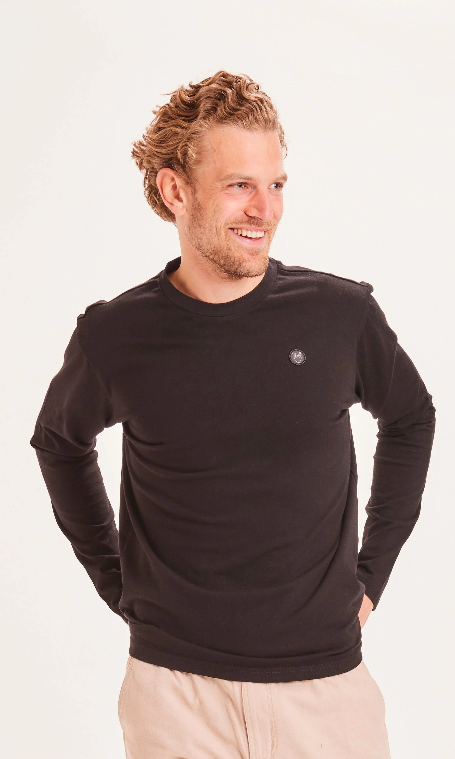 Badge Long Sleeve - Black Jet 4 Badge Long Sleeve - Black Jet - Image 2