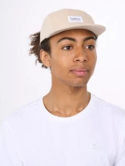 Barckley Cap With Badge - Light Feather Gray