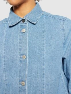 Denim Shirt - GOTS/Vegan - Light Blue Denim 11 Denim Shirt - GOTS/Vegan - Light Blue Denim -Knowledge Cotton Apparel Store Denim shirt GOTS Vegan Shirts 2090054 3058 Light Blue denim 4