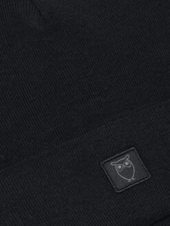 Merino Double Layer Badge Beanie - Black Jet 9 Merino Double Layer Badge Beanie - Black Jet -Knowledge Cotton Apparel Store Double layer fine merino wool beanie RWS Hats 4210022 1300 Black Jet 3
