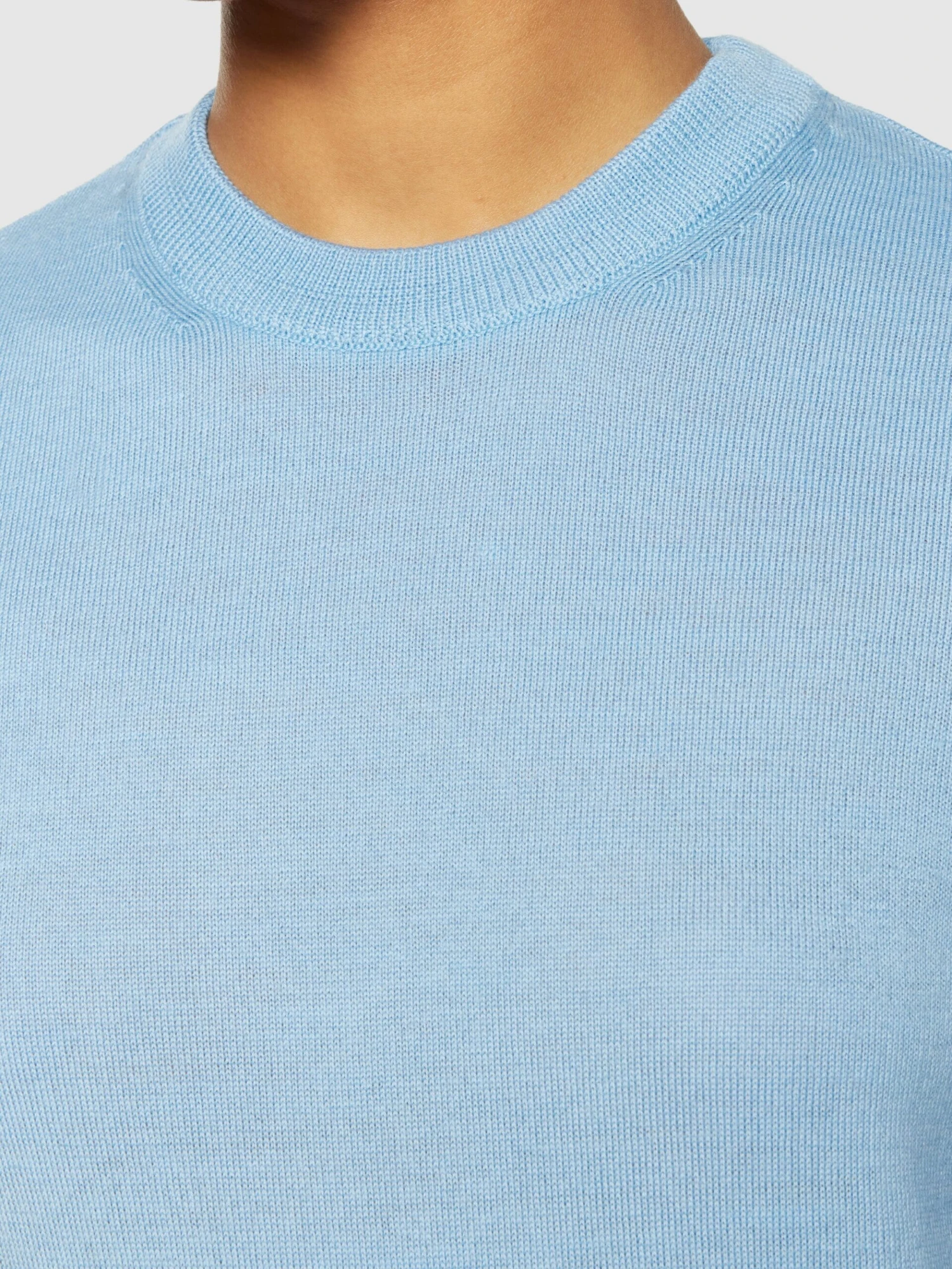 Merino Crew Neck Sweater - Glacier Lake 7 Merino Crew Neck Sweater - Glacier Lake - Image 5