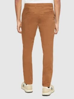 LUCA Slim Twill Chino Pants - Dachshund 9 LUCA Slim Twill Chino Pants - Dachshund -Knowledge Cotton Apparel Store LUCA slim twill chino pants Pants 1070016 1121 Dachshund 2