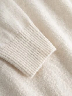 Lambswool Crew Neck - Buttercream 16 Lambswool Crew Neck - Buttercream -Knowledge Cotton Apparel Store Lambswool crew neck Knits 800013 1348 Buttercream 6