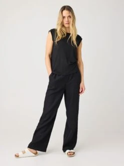 Loose Fold Up Linen T-shirt - Black Jet -Knowledge Cotton Apparel Store Loose fold up linen t shirt T shirts 2010011 1300 Black Jet 1