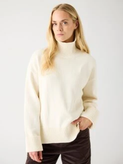 Knowledge Cotton Apparel Store -Knowledge Cotton Apparel Store Organic Cotton Crew Neck Regenerative Organic Certified GOTS Vegan Knits 2080099 1387 Egret 1