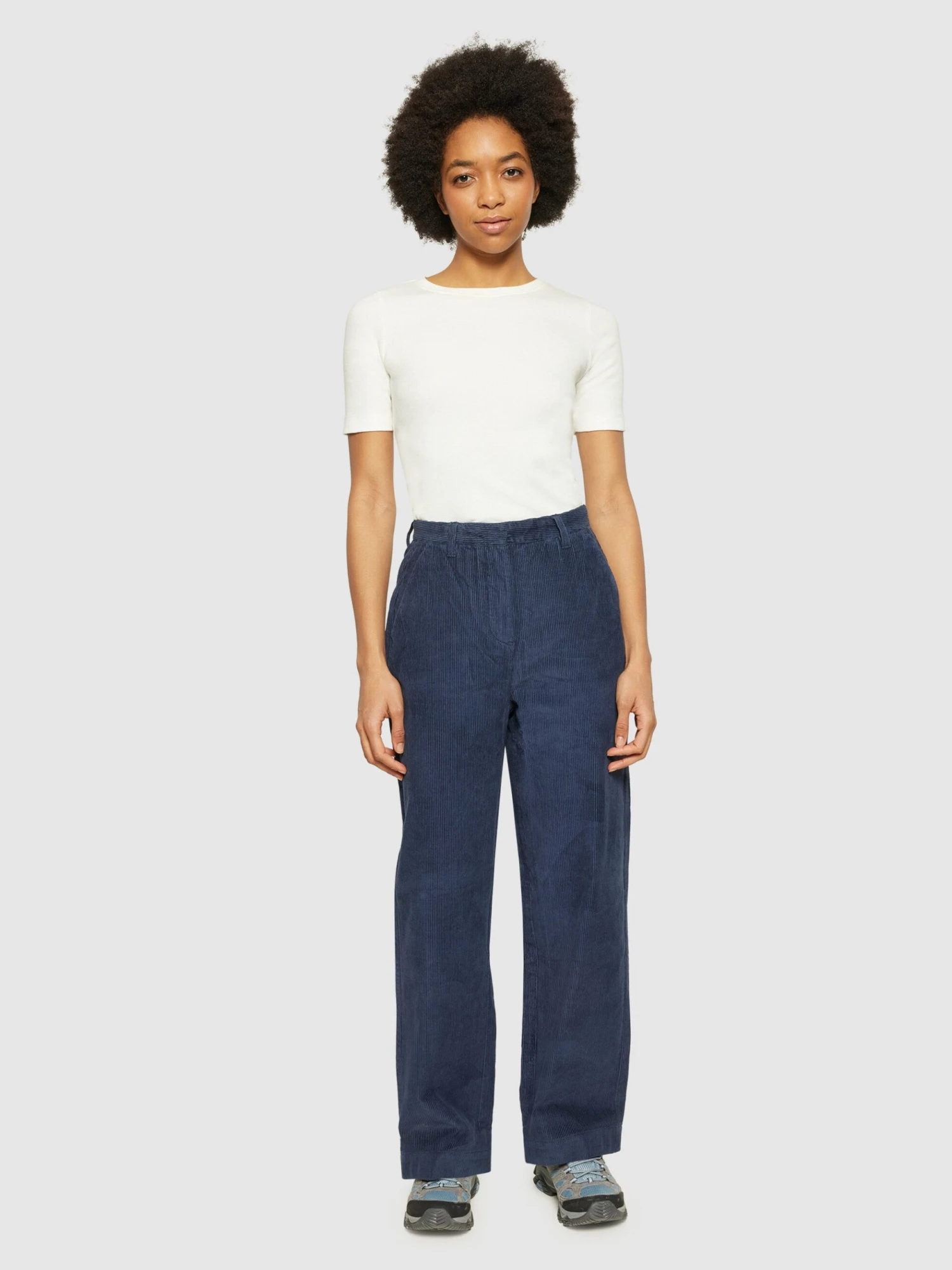 POSEY Wide High-rise Irregular Corduroy Pant - GOTS/Vegan - Night Sky 6 POSEY Wide High-rise Irregular Corduroy Pant - GOTS/Vegan - Night Sky - Image 4