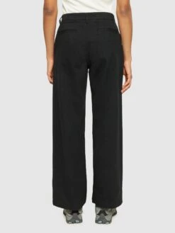 POSEY Wide Mid-rise Twill Pant - GOTS/Vegan - Black Jet 9 POSEY Wide Mid-rise Twill Pant - GOTS/Vegan - Black Jet -Knowledge Cotton Apparel Store POSEY wide mid rise twill pant GOTS Vegan Pants 2070051 1300 Black Jet 2