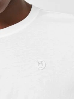Regular Fit Badge T-shirt - Bright White 14 Regular Fit Badge T-shirt - Bright White -Knowledge Cotton Apparel Store Regular fit Badge t shirt T shirts 1010605 1010 Bright White 3