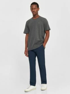 Regular Fit Badge T-shirt - Dark Grey Melange 15 Regular Fit Badge T-shirt - Dark Grey Melange -Knowledge Cotton Apparel Store Regular fit Badge t shirt T shirts 1010605 1073 Dark Grey Melange 4