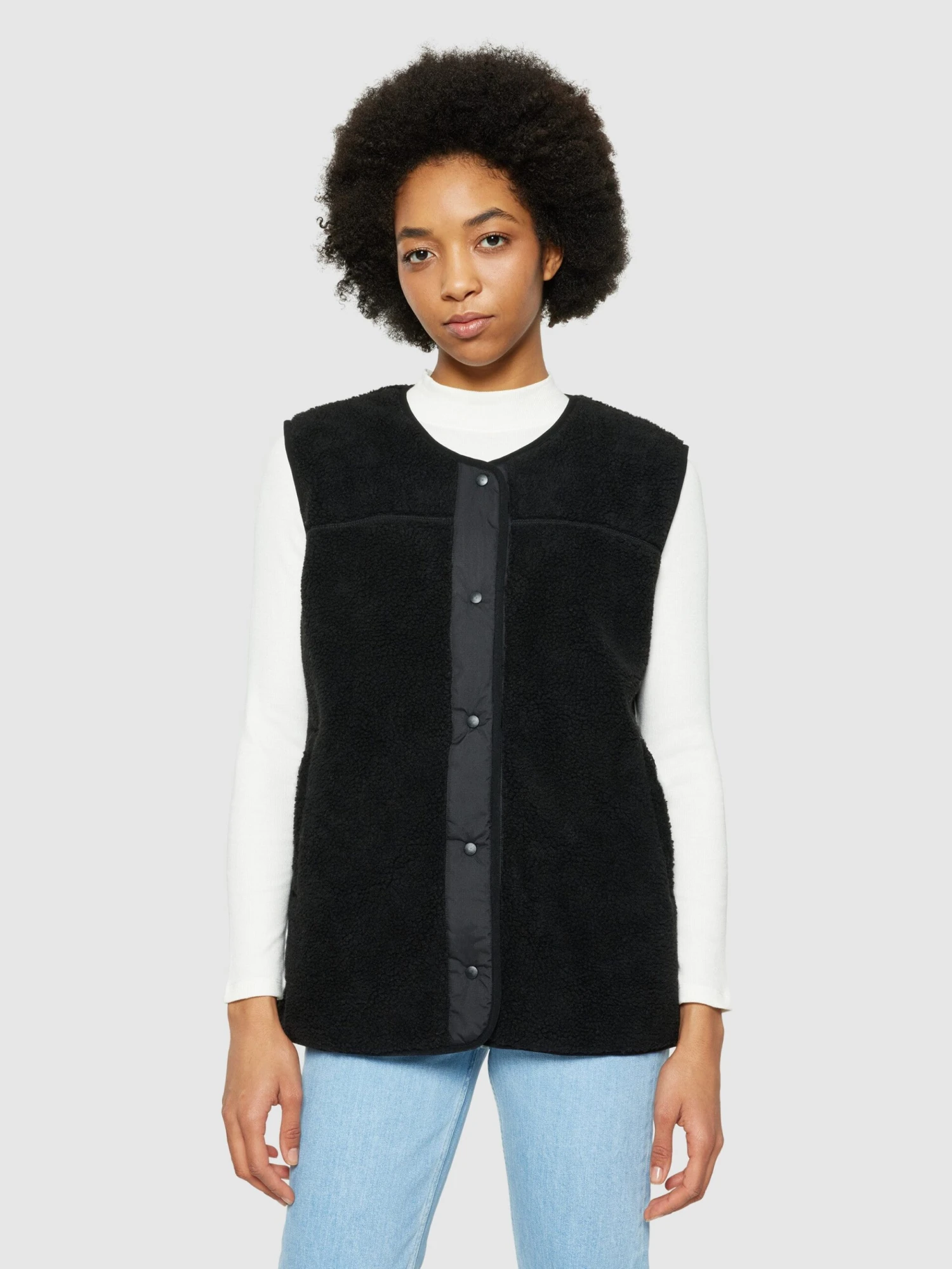 Teddy Crew Neck Vest - GRS/Vegan - Black Jet 4 Teddy Crew Neck Vest - GRS/Vegan - Black Jet - Image 2