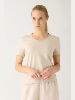 V-neck Slub T-shirt - GOTS/Vegan - Creme Stripe -Knowledge Cotton Apparel Store V neck slub t shirt GOTS Vegan T shirts 2010060 8033 Creme Stripe 3