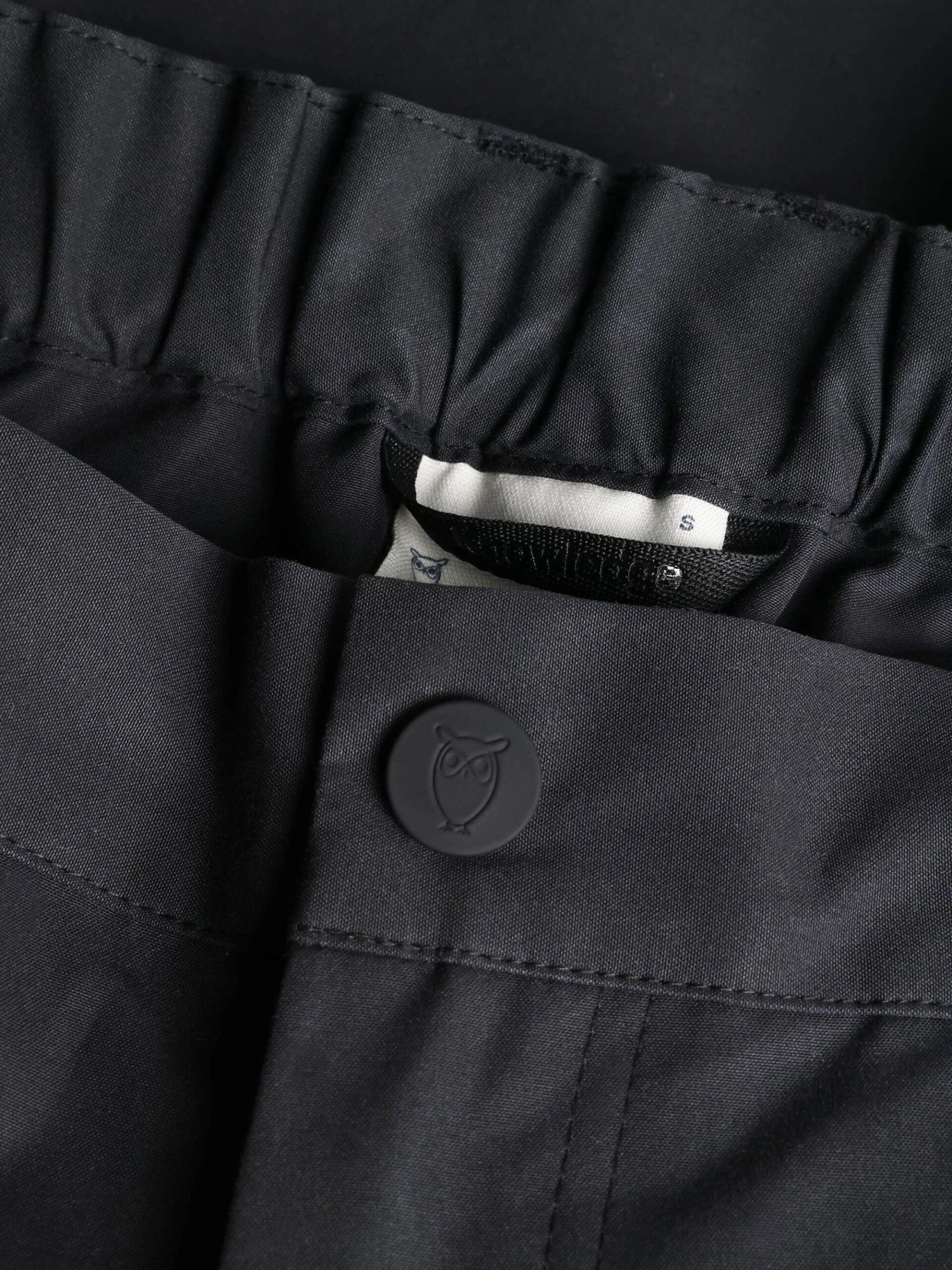 Vent Canvas 200 Shorts - Black Jet - Image 2